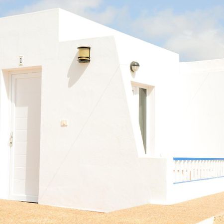 Apartamentos El Marinero - Avenida Калета-де-Себо Экстерьер фото