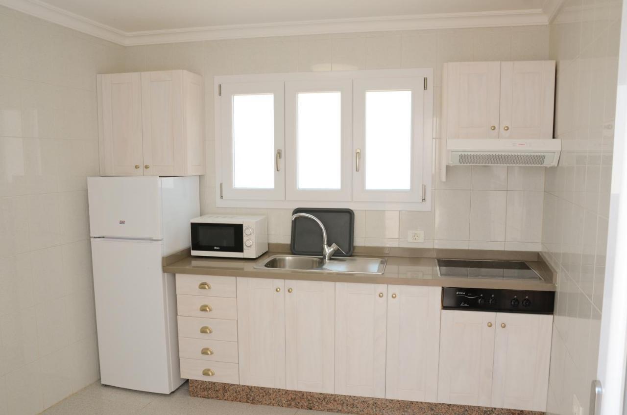 Apartamentos El Marinero - Avenida Калета-де-Себо Экстерьер фото